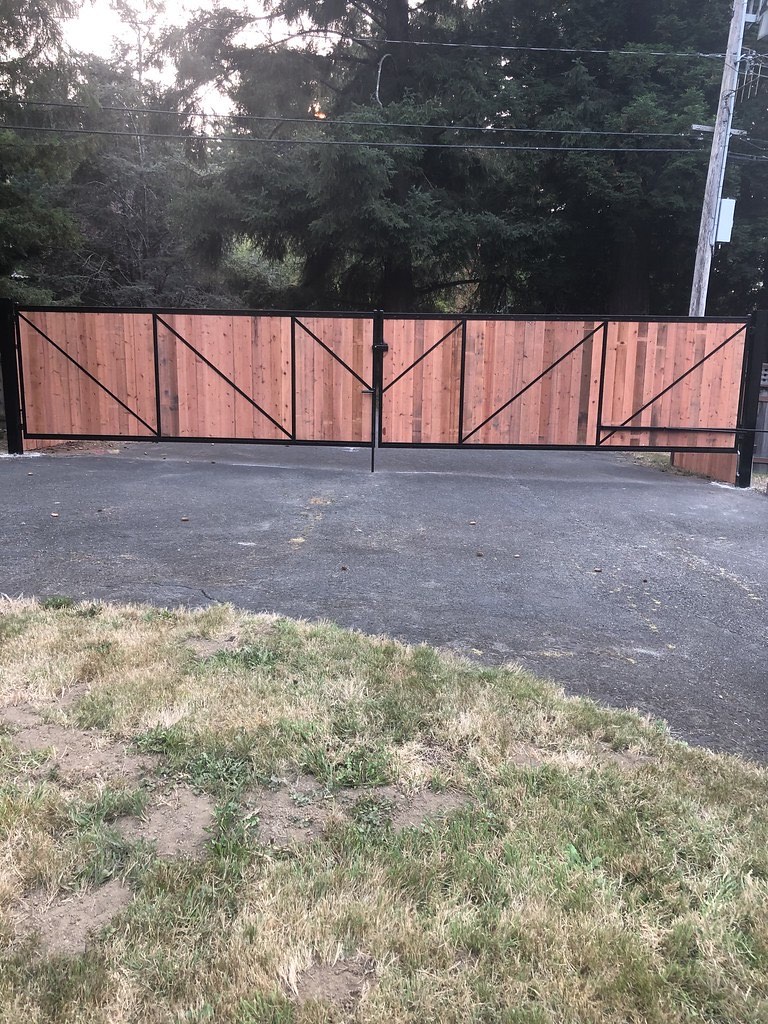 Specialty fence design on a Humboldt County lot